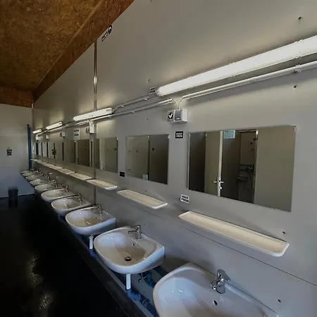 Tinyhome Spielberg -glamping Container 公寓